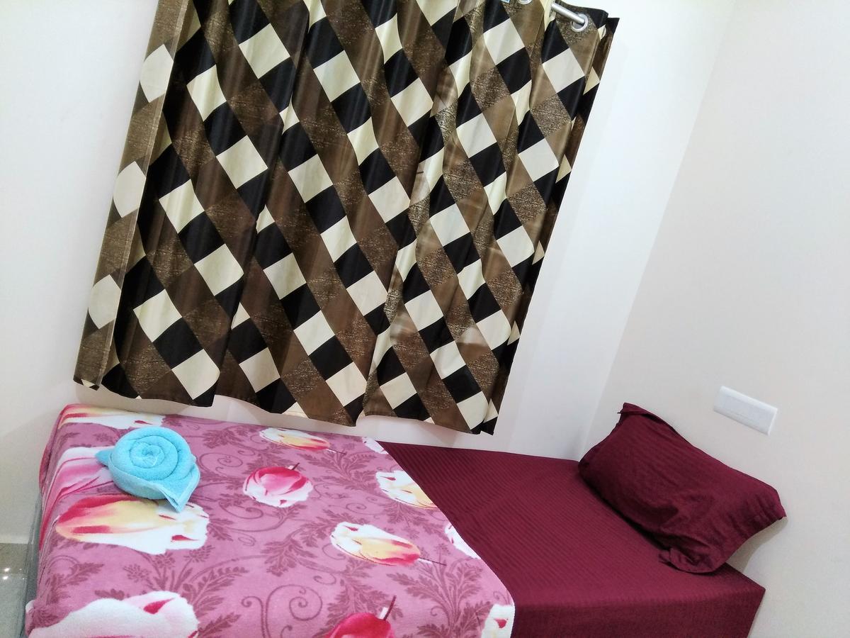 Krish Rooms And Stay Chennai Exterior photo