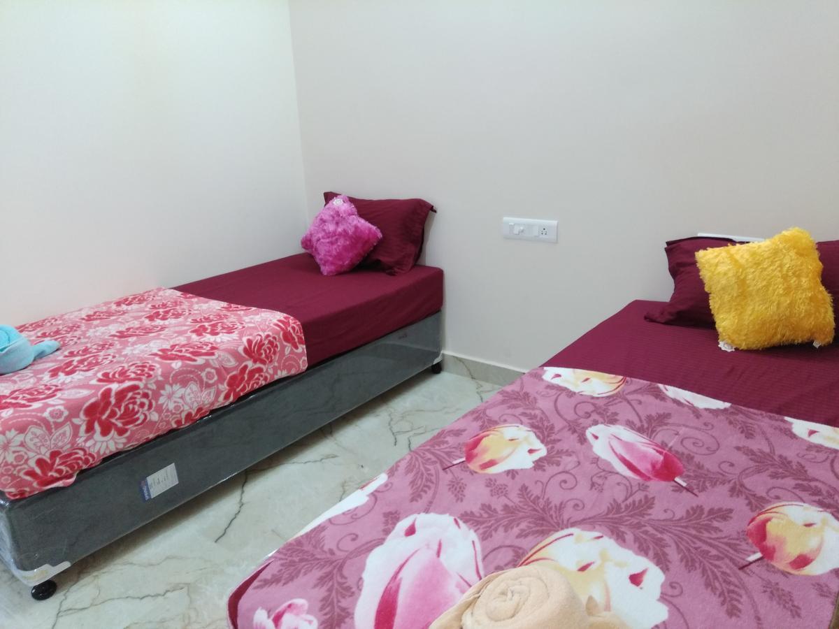 Krish Rooms And Stay Chennai Exterior photo
